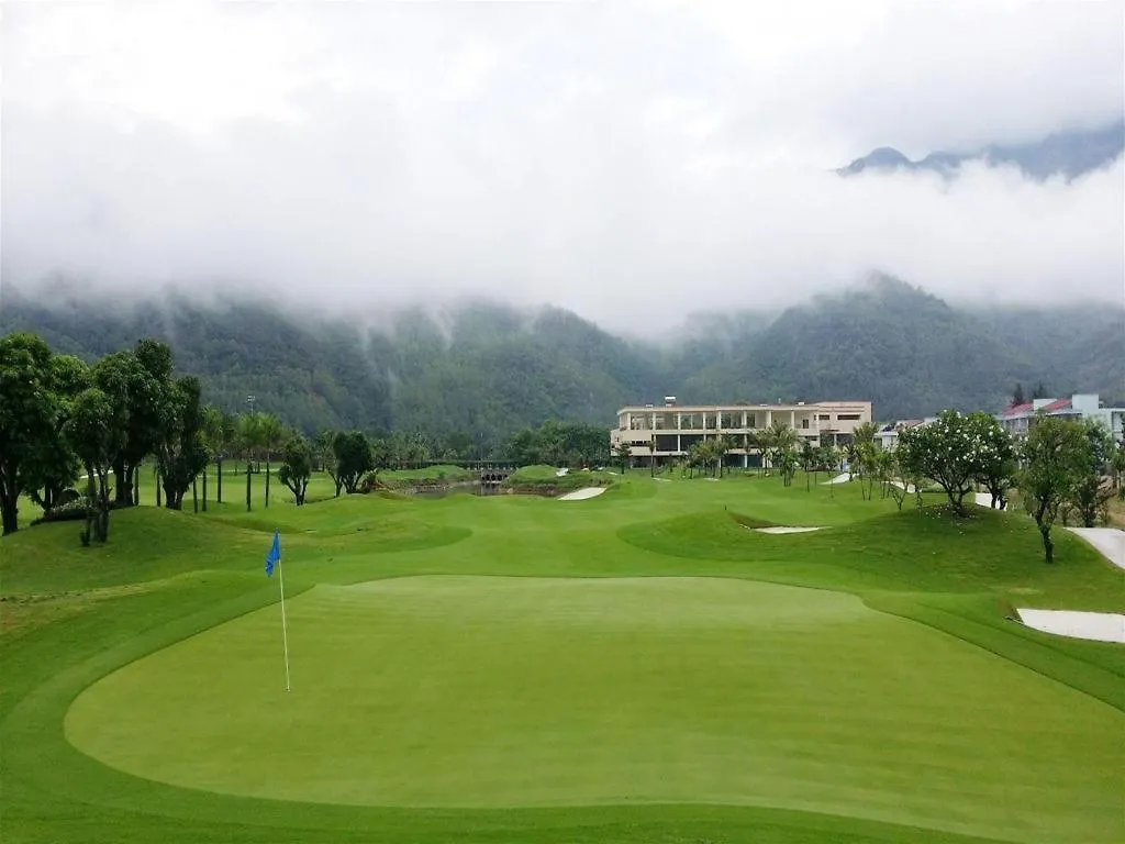 Resort Diamond Bay Golf And Villas Nha Trang