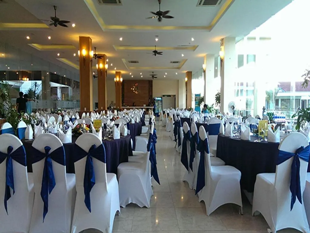 Diamond Bay Golf And Villas Nha Trang 5*,  Vietnam