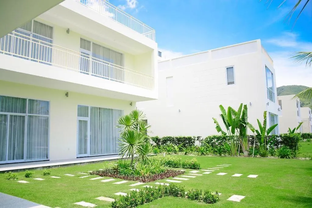 ***** Resort Diamond Bay Golf And Villas Nha Trang Vietnam