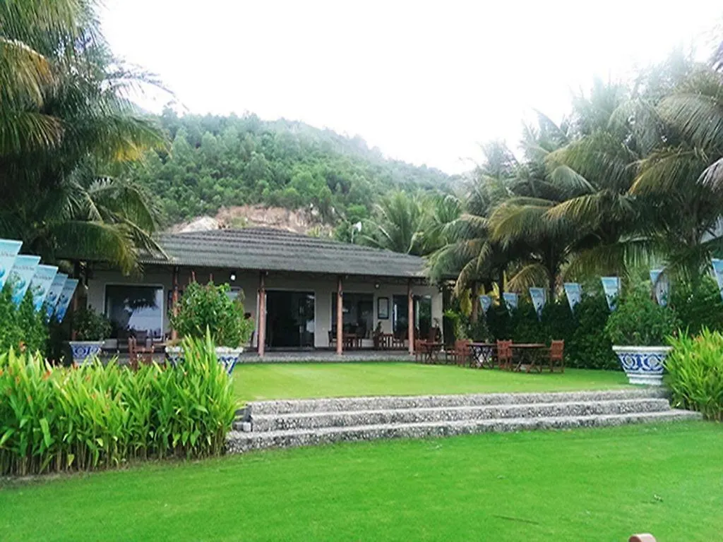 Diamond Bay Golf And Villas Nha Trang 5*,  Vietnam