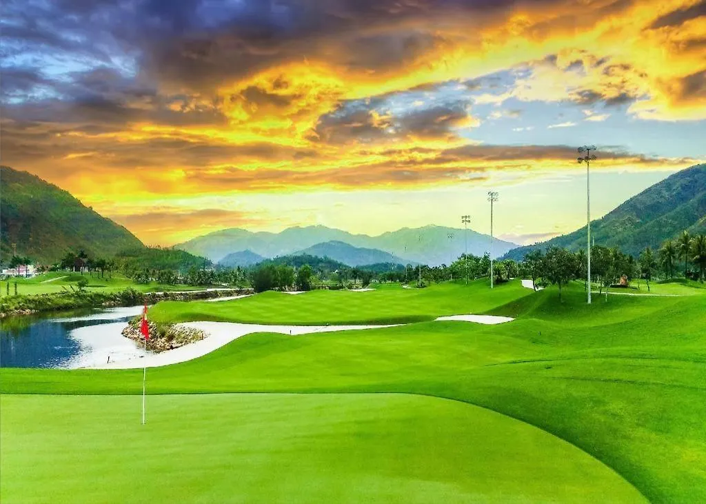 Diamond Bay Golf And Villas Nha Trang Resort