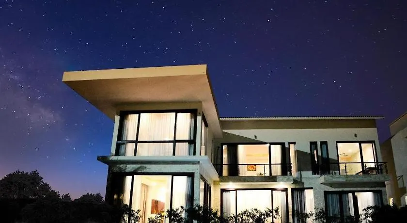Diamond Bay Golf And Villas Nha Trang Resort