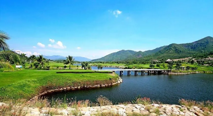 Resort Diamond Bay Golf And Villas Nha Trang