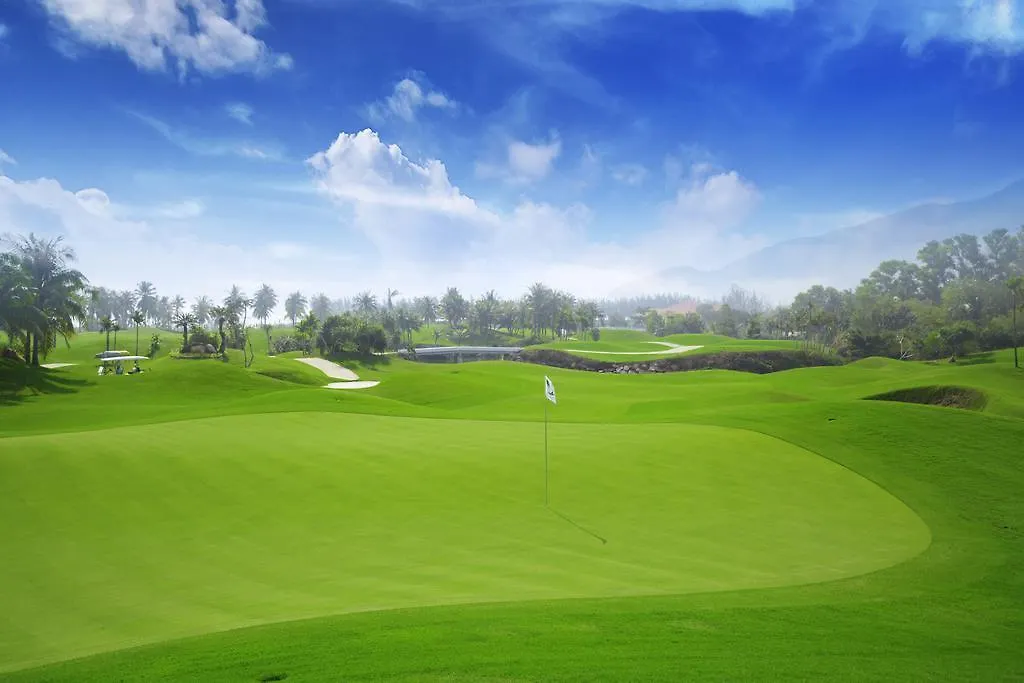 Diamond Bay Golf And Villas Nha Trang Resort