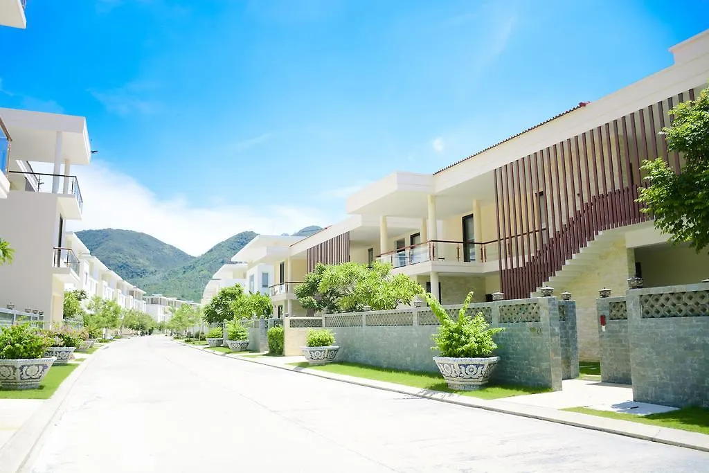 Resort Diamond Bay Golf And Villas Nha Trang